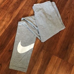 Nike Grey Leggings with White Check